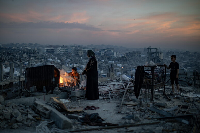 Daily life during Ramadan at Jabalia refugee camp in the Gaza Strip © ANSA/EPA