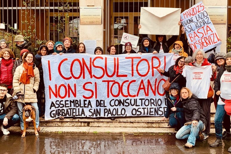 - RIPRODUZIONE RISERVATA