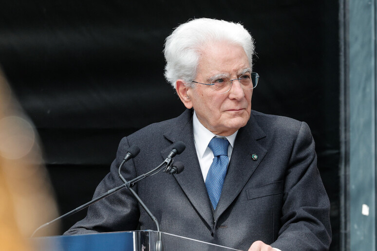 - RIPRODUZIONE RISERVATA