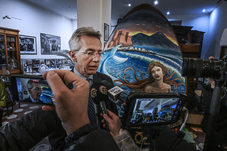 - RIPRODUZIONE RISERVATA