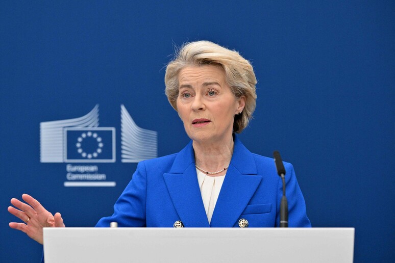 Von der Leyen vuole l 'iter d 'urgenza sul piano per riarmare l 'Europa © ANSA/AFP