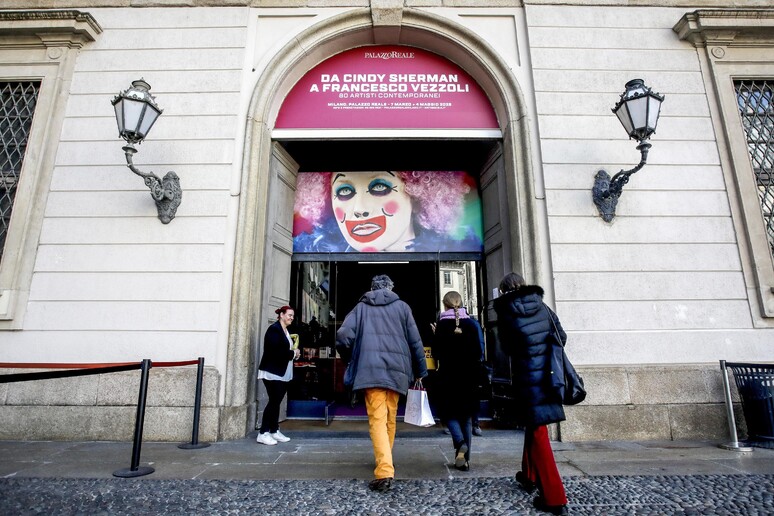 - RIPRODUZIONE RISERVATA
