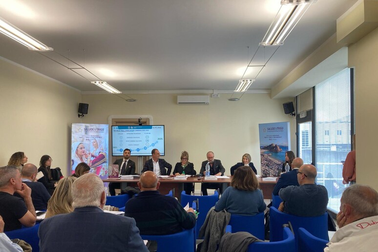 - RIPRODUZIONE RISERVATA