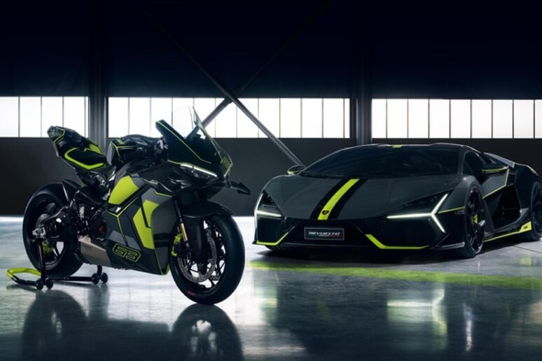 Ducati e Lamborghini insieme per una nuova serie speciale © ANSA/Ducati / Lamborghini