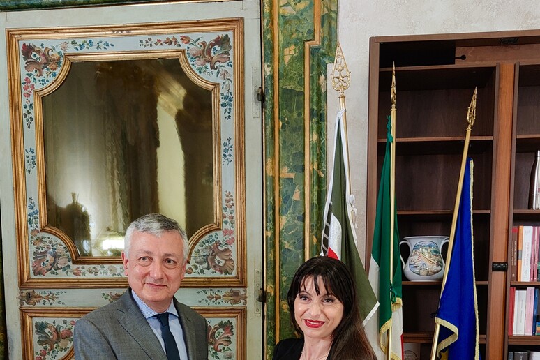 - RIPRODUZIONE RISERVATA