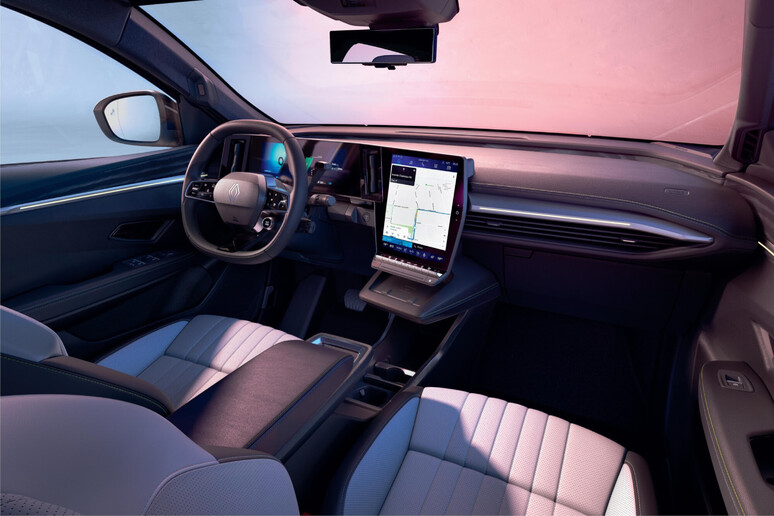 Renault Scenic E-Tech Electric fa il pieno di funzionalità - RIPRODUZIONE RISERVATA