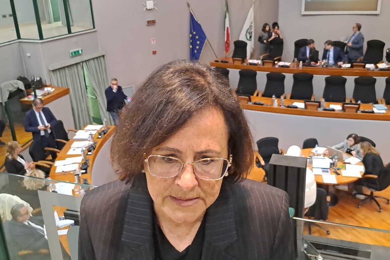 - RIPRODUZIONE RISERVATA