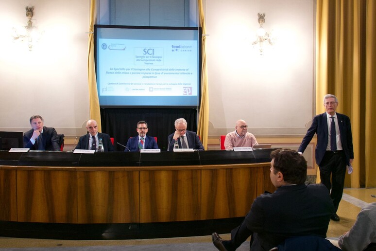 - RIPRODUZIONE RISERVATA