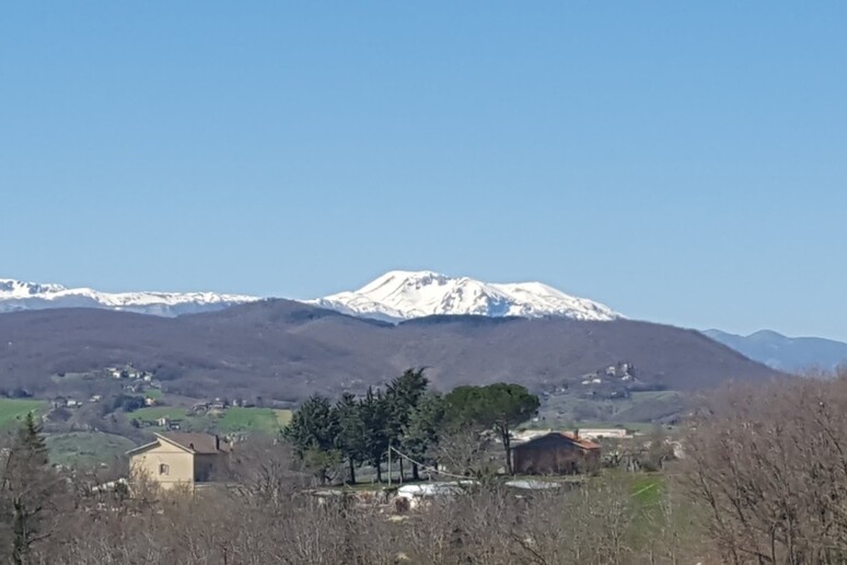 - RIPRODUZIONE RISERVATA