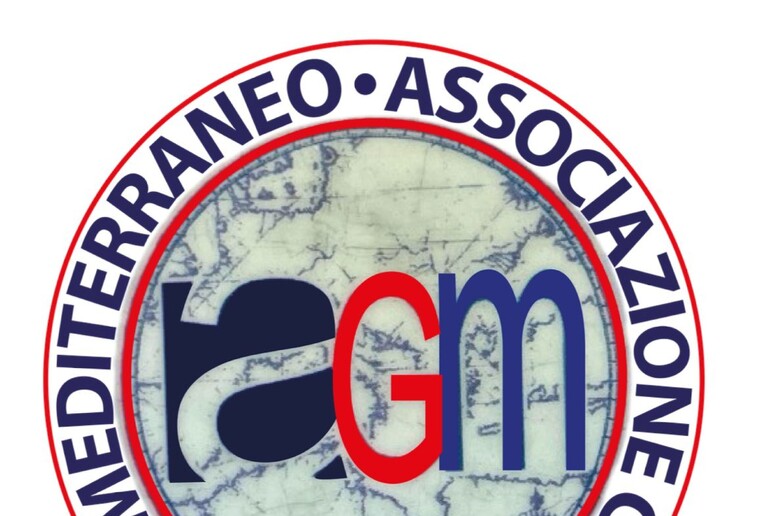 - RIPRODUZIONE RISERVATA