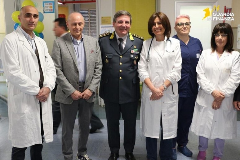 - RIPRODUZIONE RISERVATA