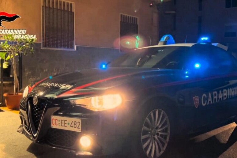 - RIPRODUZIONE RISERVATA