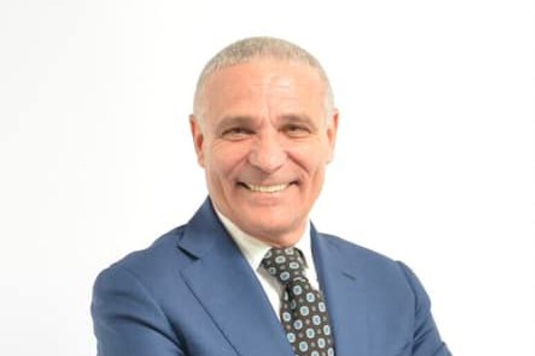 - RIPRODUZIONE RISERVATA