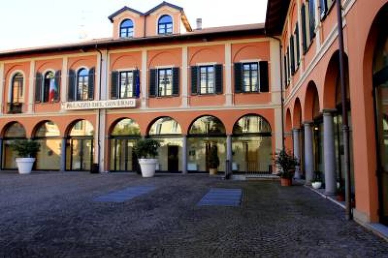 - RIPRODUZIONE RISERVATA