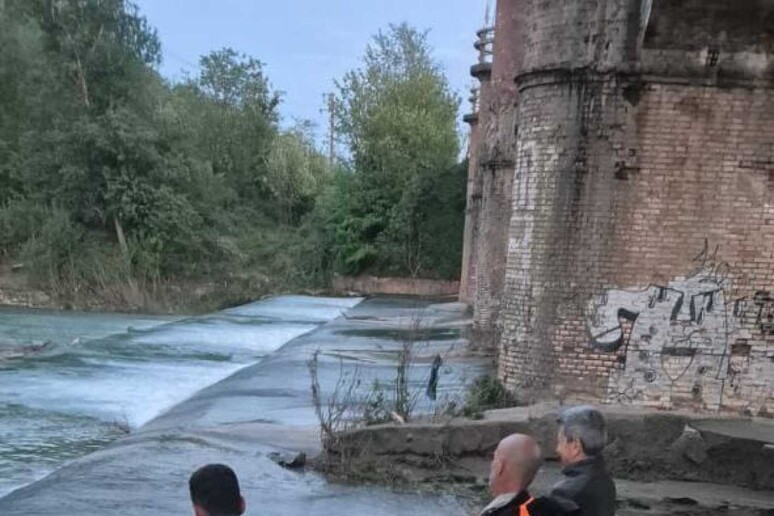 - RIPRODUZIONE RISERVATA