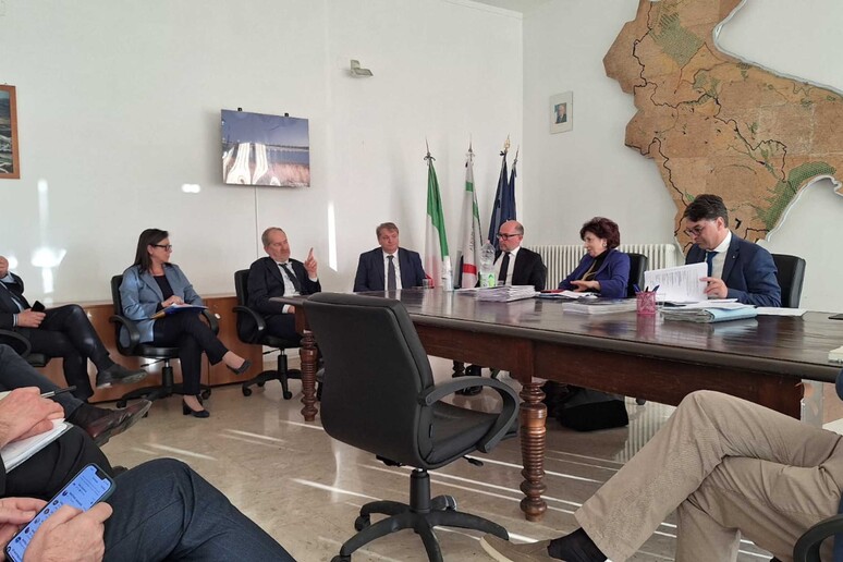 - RIPRODUZIONE RISERVATA