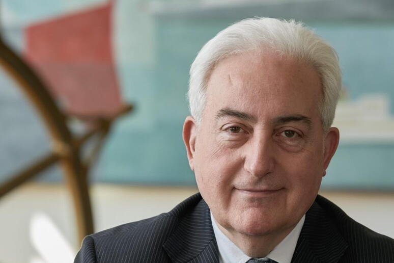 - RIPRODUZIONE RISERVATA