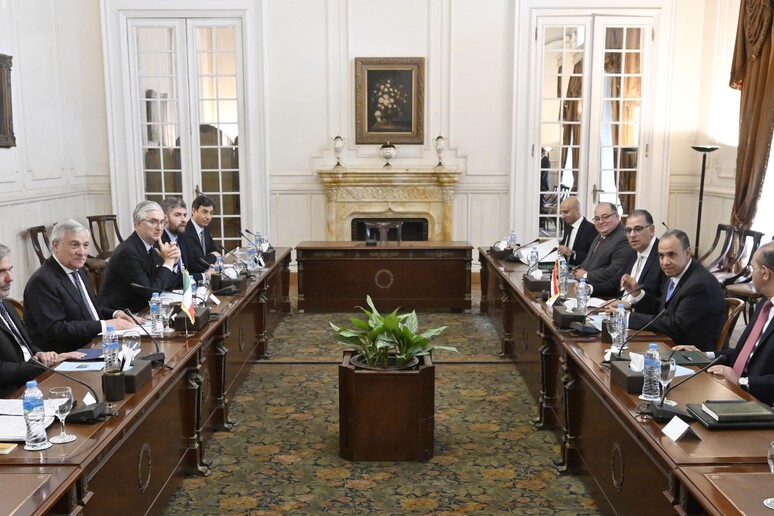 - RIPRODUZIONE RISERVATA