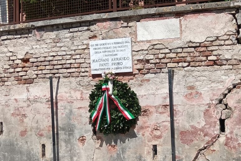- RIPRODUZIONE RISERVATA