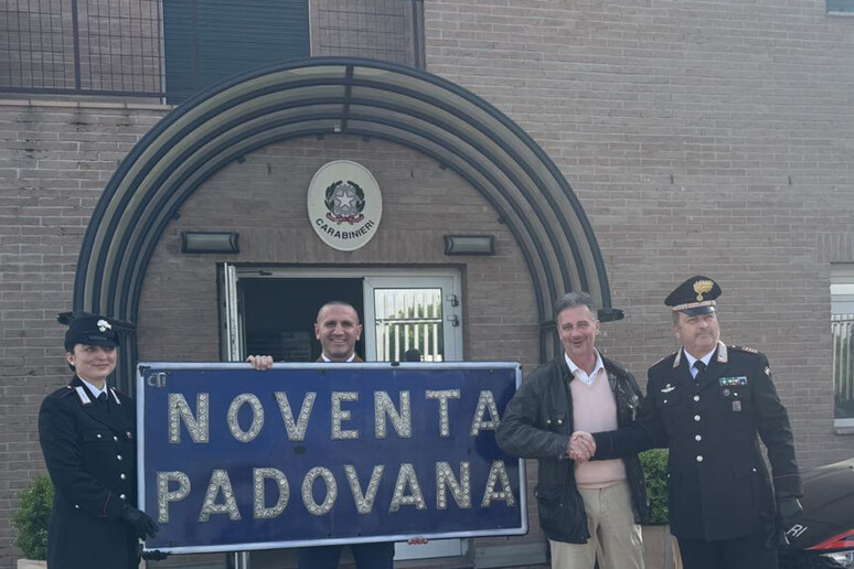 - RIPRODUZIONE RISERVATA