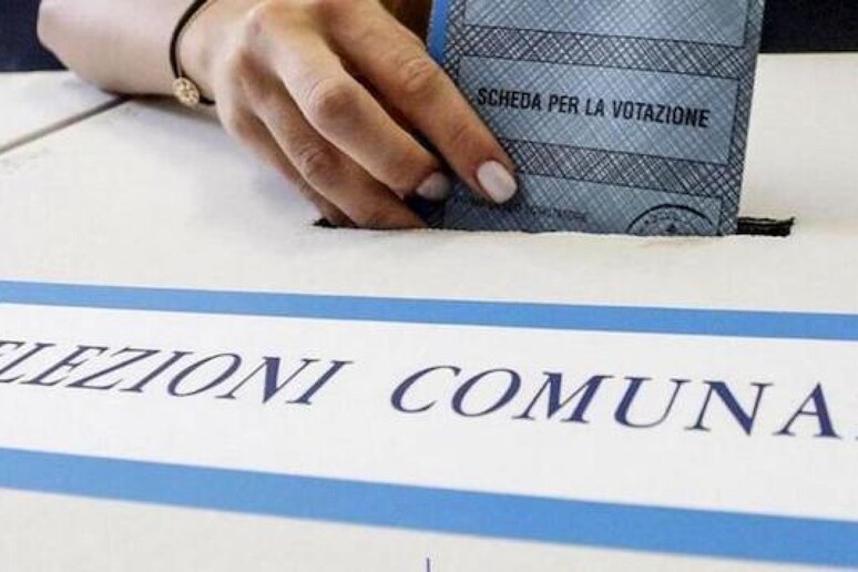 - RIPRODUZIONE RISERVATA
