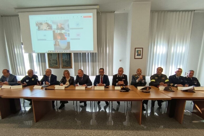 - RIPRODUZIONE RISERVATA