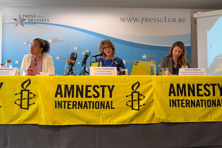 Amnesty: "Nel mondo diritti umani in crisi, è l 'effetto Trump" - RIPRODUZIONE RISERVATA