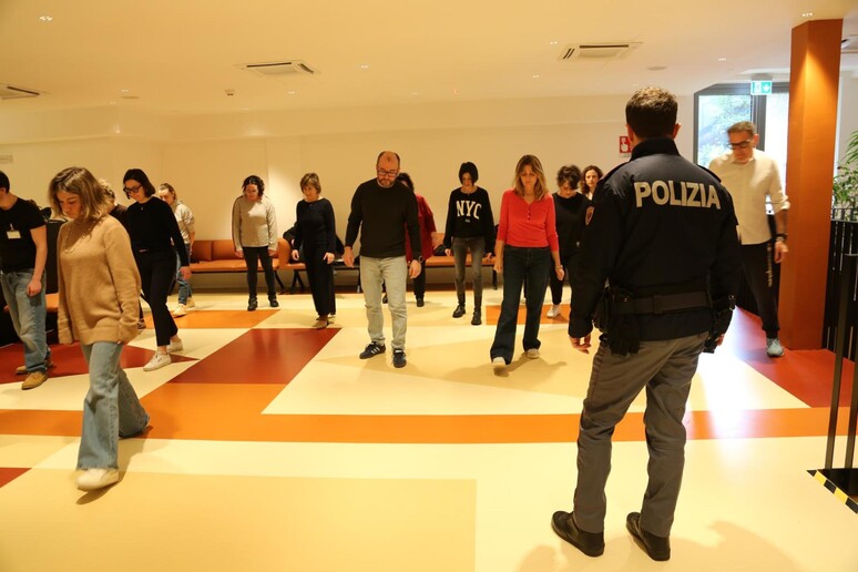 - RIPRODUZIONE RISERVATA