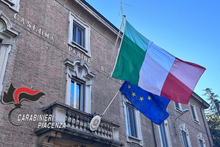 - RIPRODUZIONE RISERVATA
