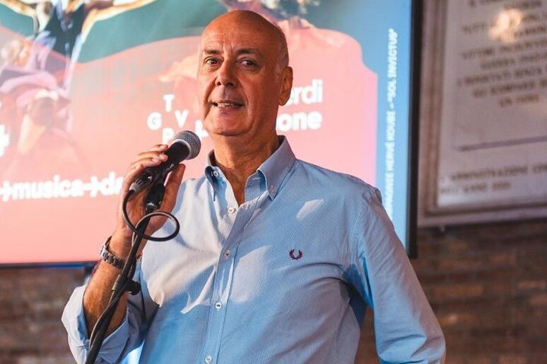 - RIPRODUZIONE RISERVATA