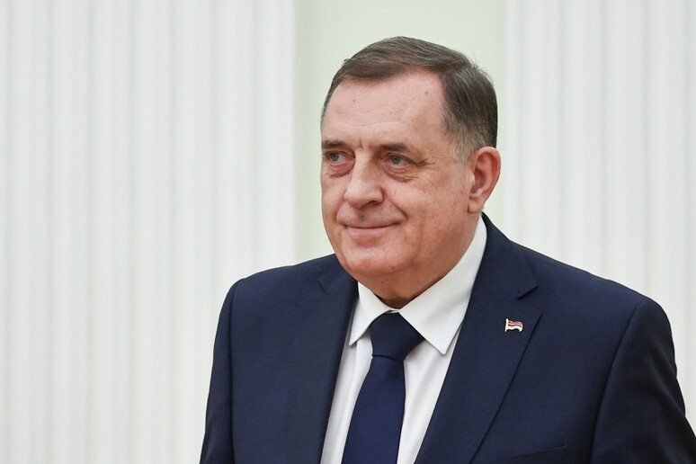 - RIPRODUZIONE RISERVATA