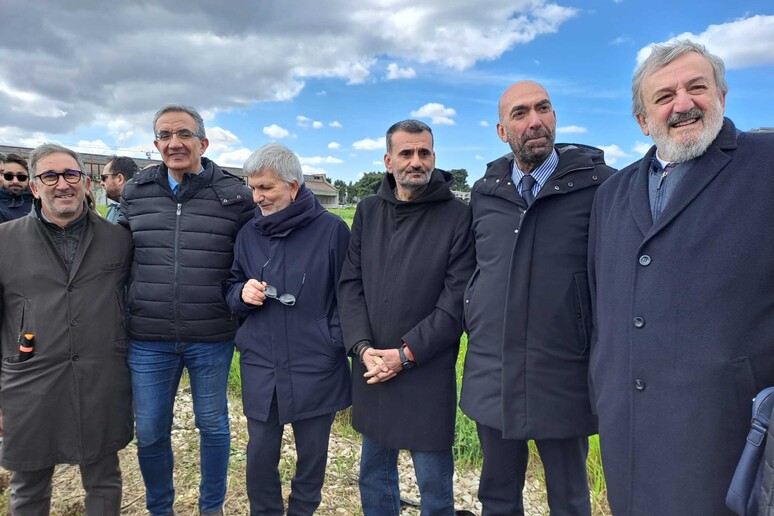 - RIPRODUZIONE RISERVATA