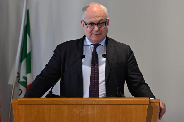 - RIPRODUZIONE RISERVATA