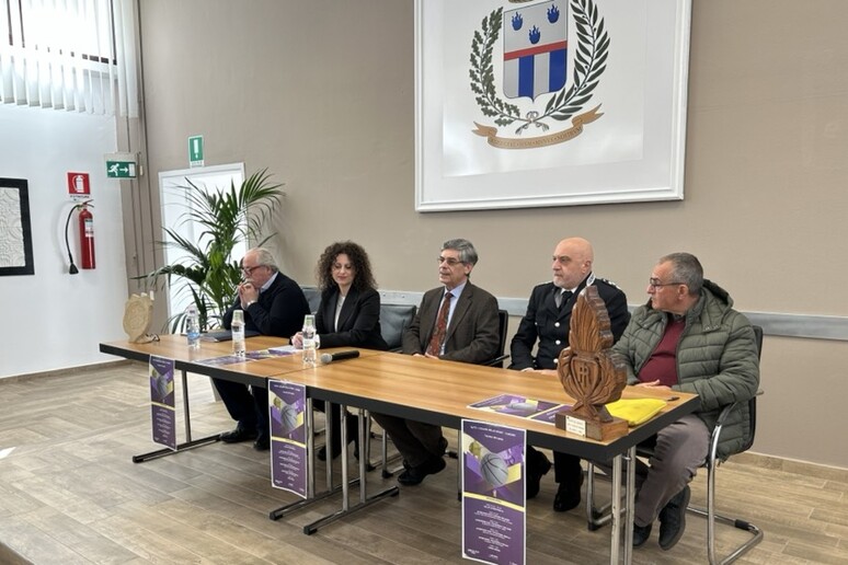 - RIPRODUZIONE RISERVATA