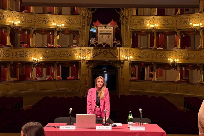 - RIPRODUZIONE RISERVATA