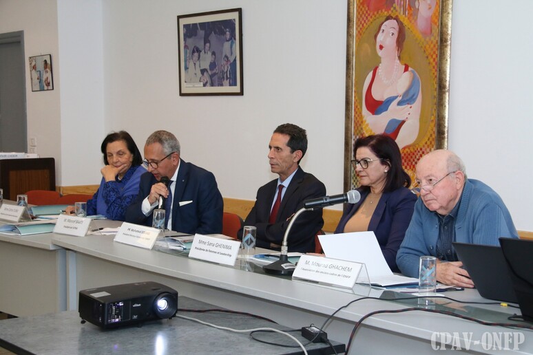 - RIPRODUZIONE RISERVATA