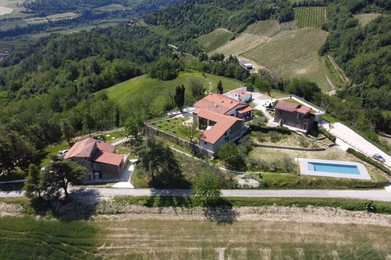 - RIPRODUZIONE RISERVATA