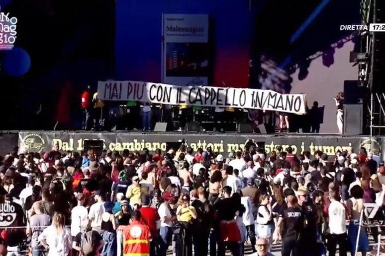 - RIPRODUZIONE RISERVATA
