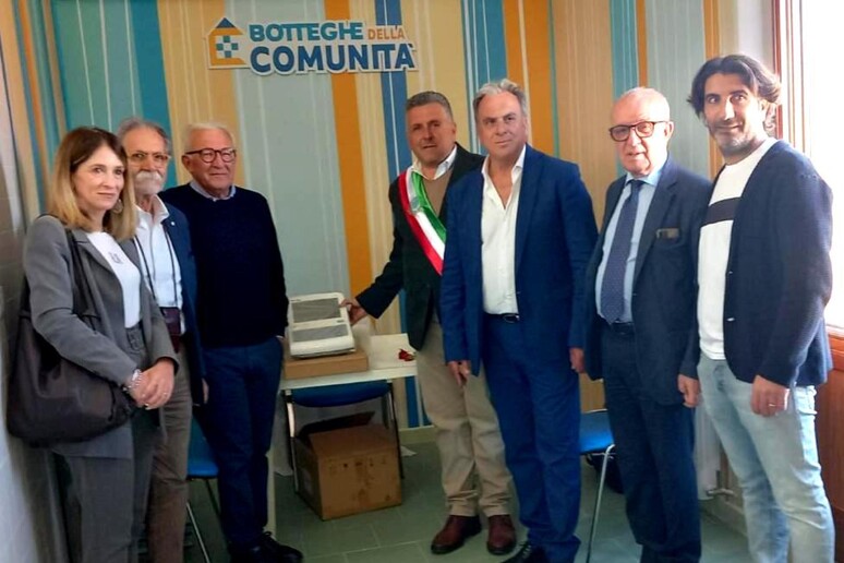 - RIPRODUZIONE RISERVATA