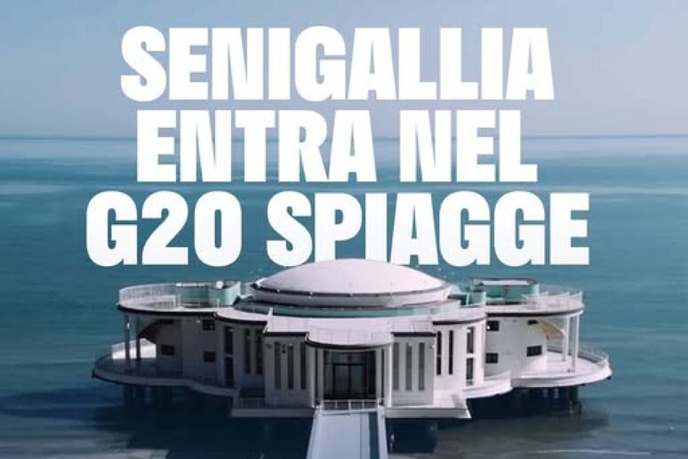 - RIPRODUZIONE RISERVATA