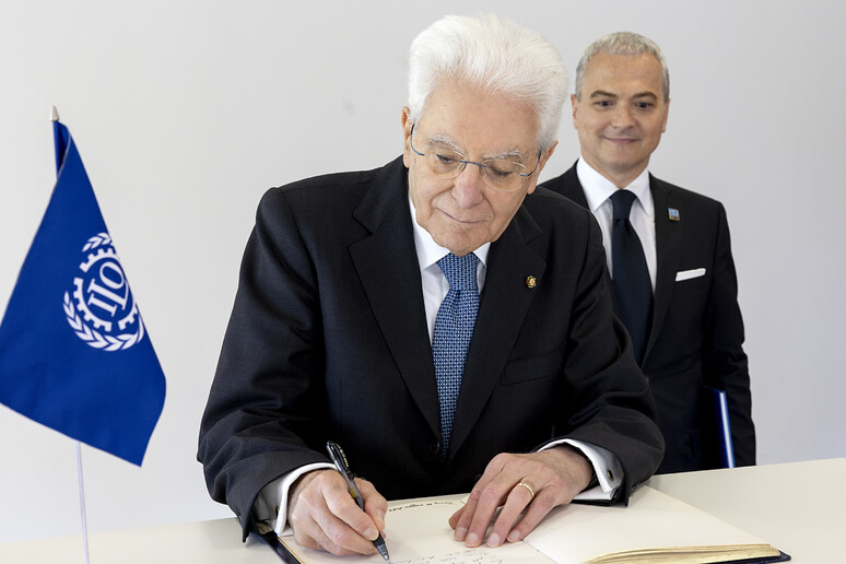 - RIPRODUZIONE RISERVATA