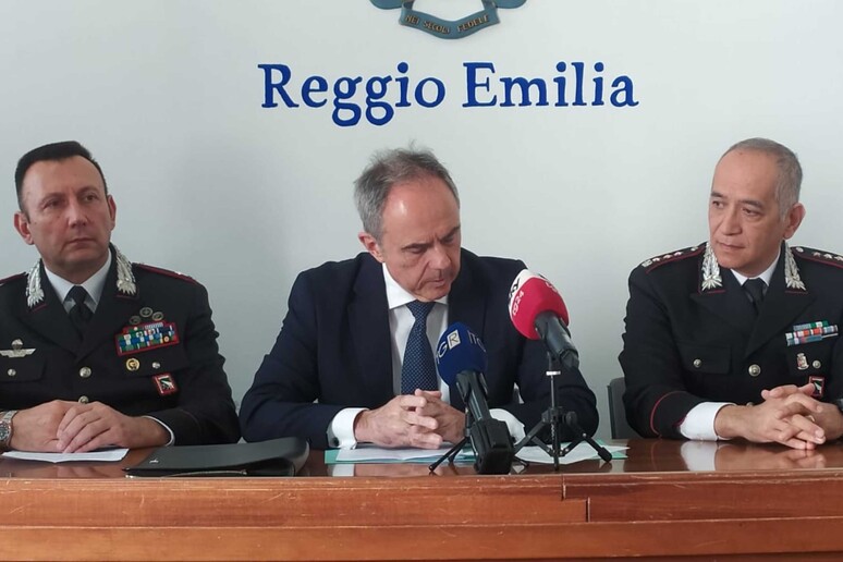 - RIPRODUZIONE RISERVATA