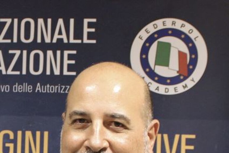 - RIPRODUZIONE RISERVATA
