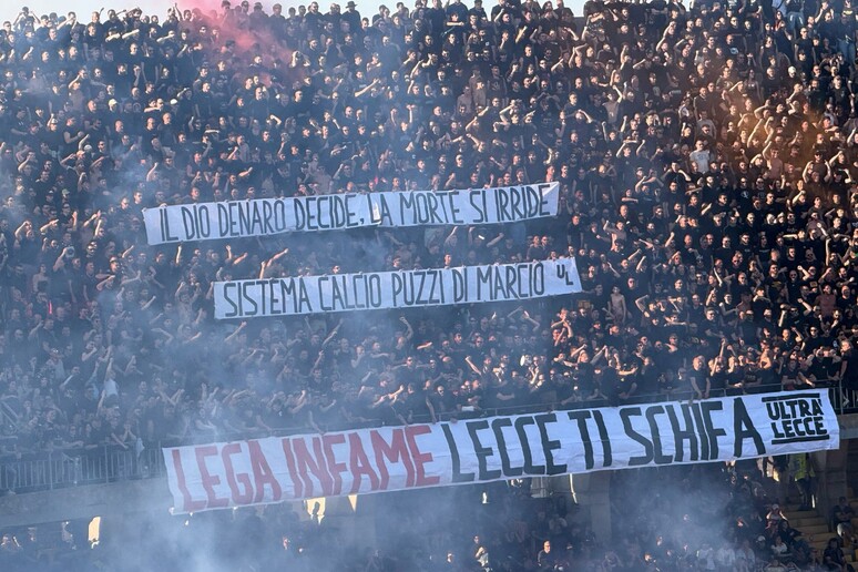 - RIPRODUZIONE RISERVATA