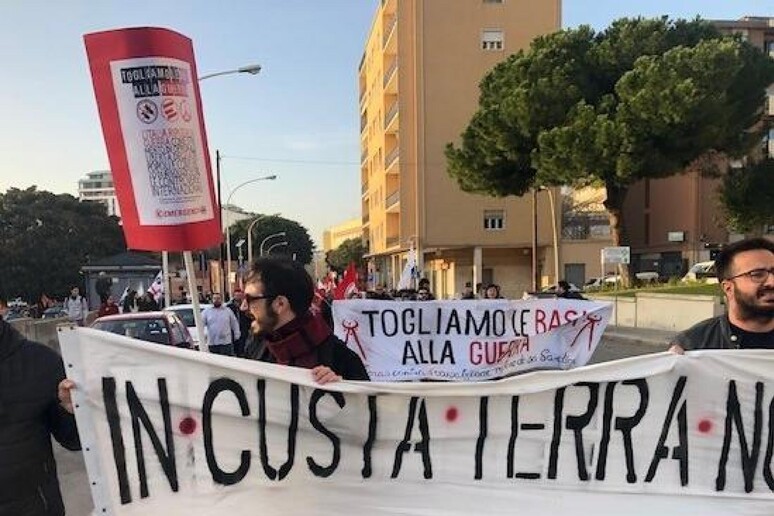 - RIPRODUZIONE RISERVATA