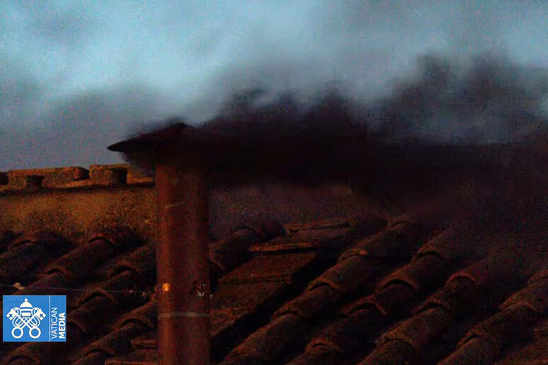 - RIPRODUZIONE RISERVATA