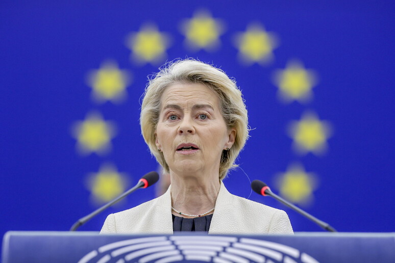 Von der Leyen: "Putin vuole imporre a Kiev l 'inaccettabile" © ANSA/EPA