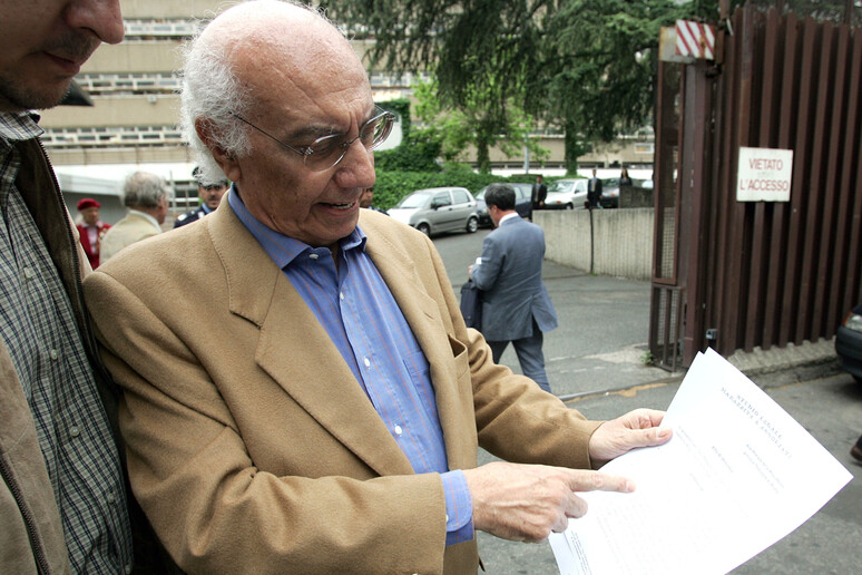 - RIPRODUZIONE RISERVATA