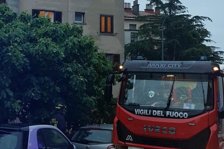 - RIPRODUZIONE RISERVATA