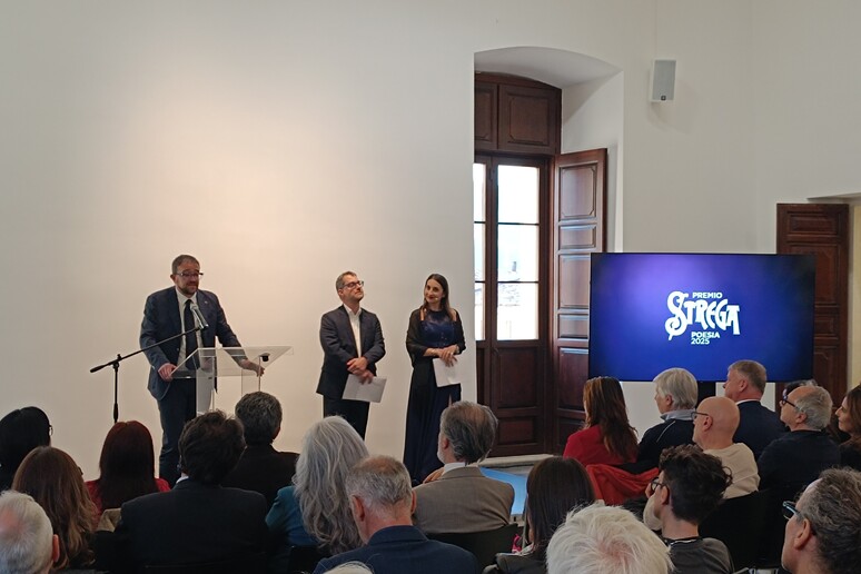 - RIPRODUZIONE RISERVATA